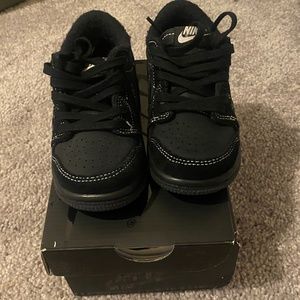 Travis Scott Jordan 1s